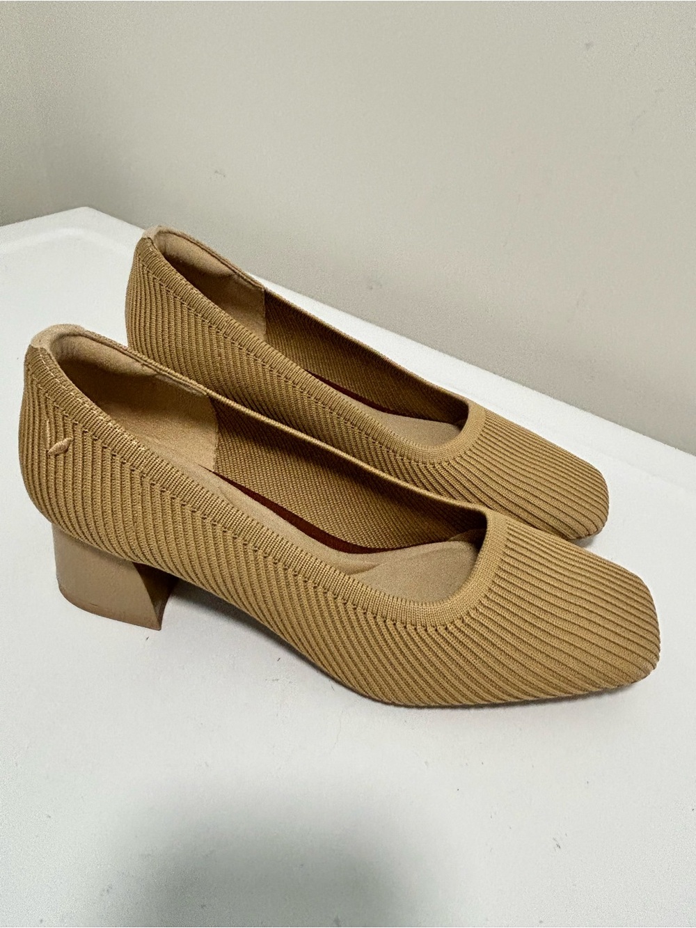 Vivaia Melody 2 Square Toe Chunky Heels Tan Size 5.5 - 6 US 36 EU